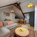 Апартаменты Cosy In Center